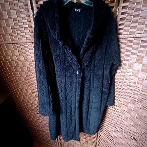 BLACK TEXTURED LONG COATAGIN W/HOOD